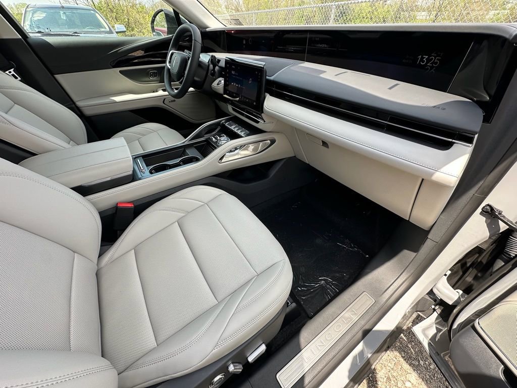 New 2026 Lincoln Nautilus Premier w/ Equipment Group 102A AWD/4WD image 22