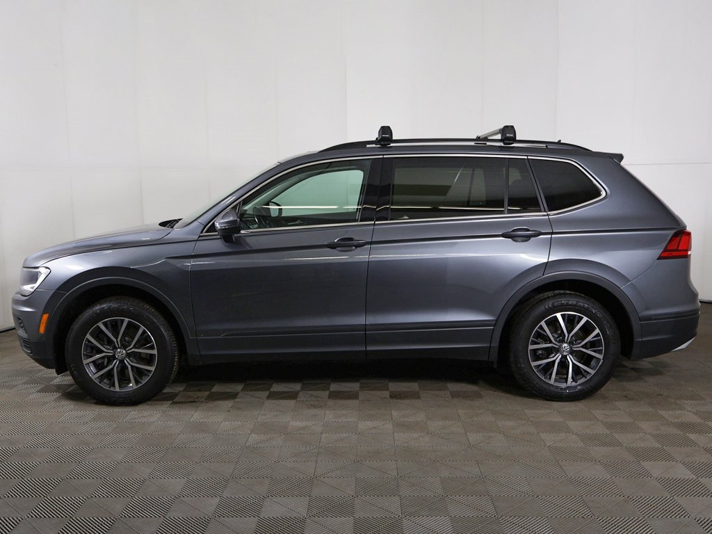 Used 2019 Volkswagen Tiguan SE w/ Panoramic Sunroof Package image 14