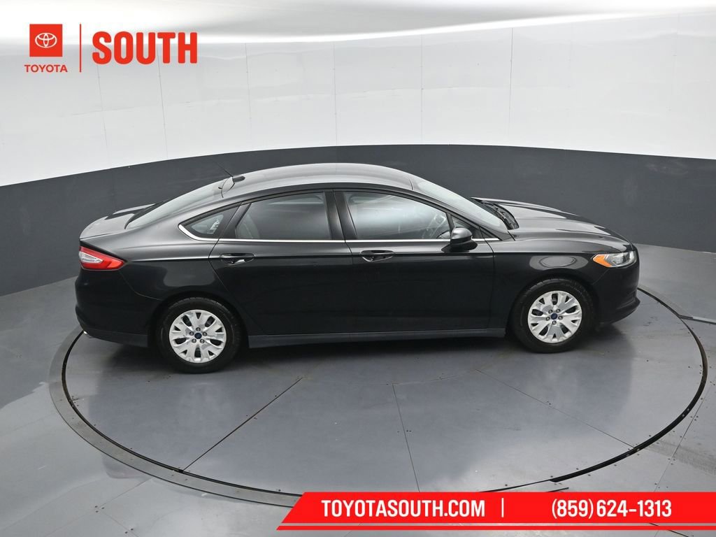 Used 2013 Ford Fusion S FWD image 38