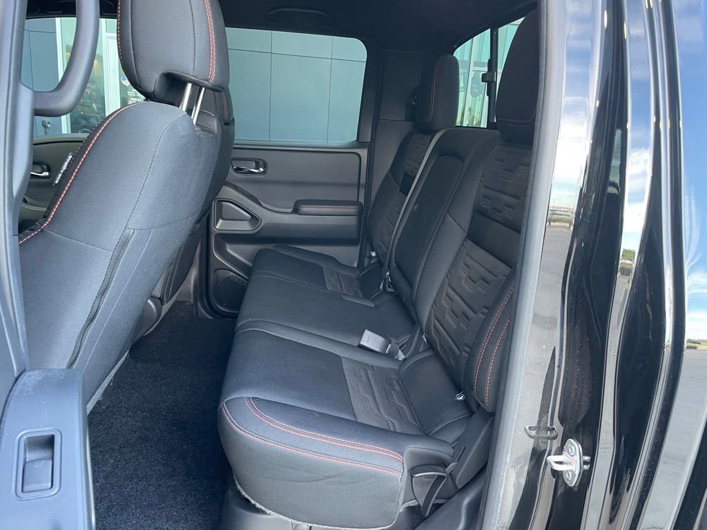 Certified 2025 Nissan Frontier PRO-4X AWD/4WD image 17