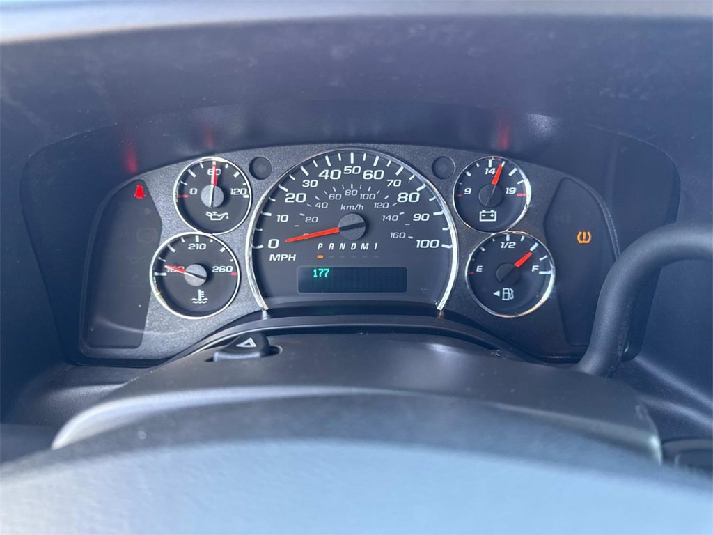 Used 2024 Chevrolet Express 2500 w/ Driver Convenience Package image 14