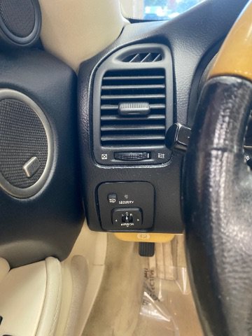 Used 2002 Lexus SC 430 Convertible RWD image 16