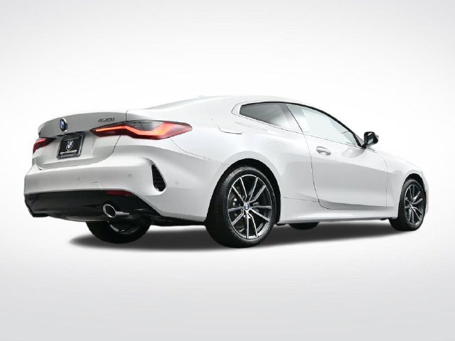 New 2026 BMW 430i xDrive Coupe w/ Premium Package AWD/4WD image 32