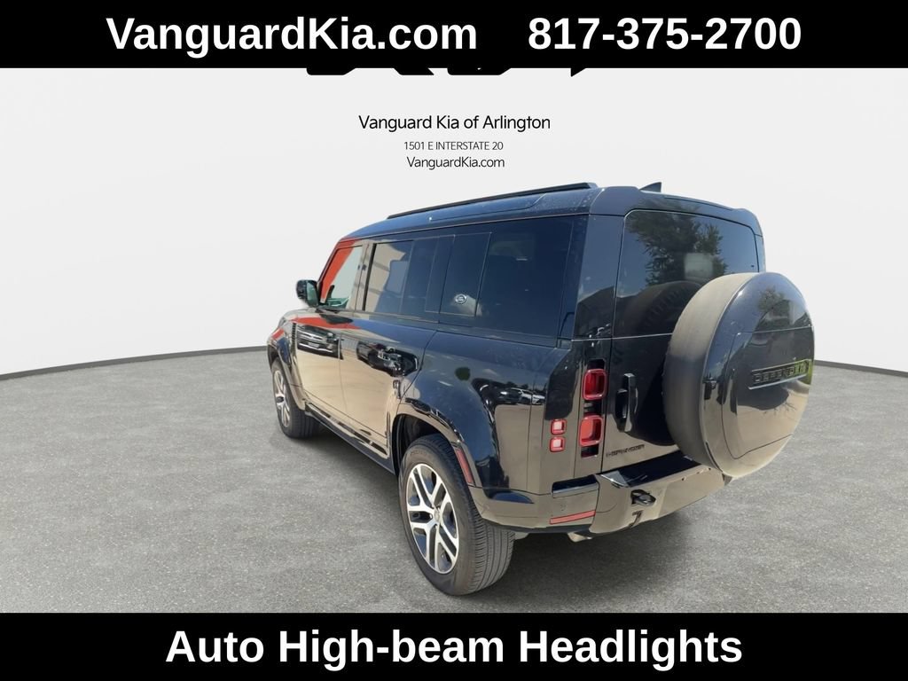 Used 2024 Land Rover Defender 110 X-Dynamic SE AWD/4WD image 7