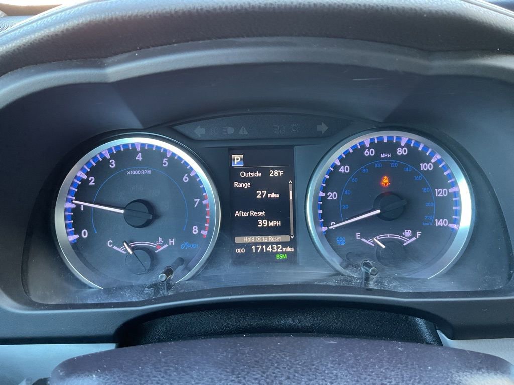 Used 2019 Toyota Highlander Plus AWD/4WD image 12