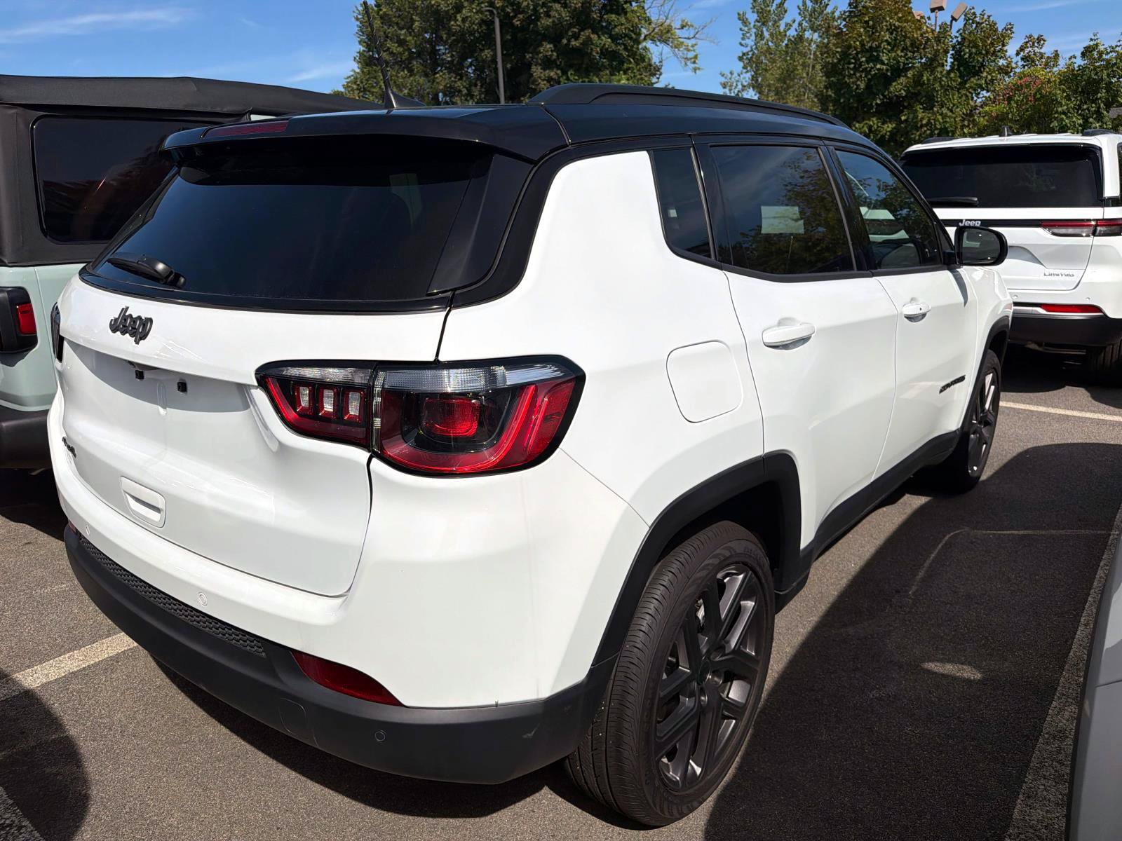 New 2026 Jeep Compass Limited AWD/4WD image 2
