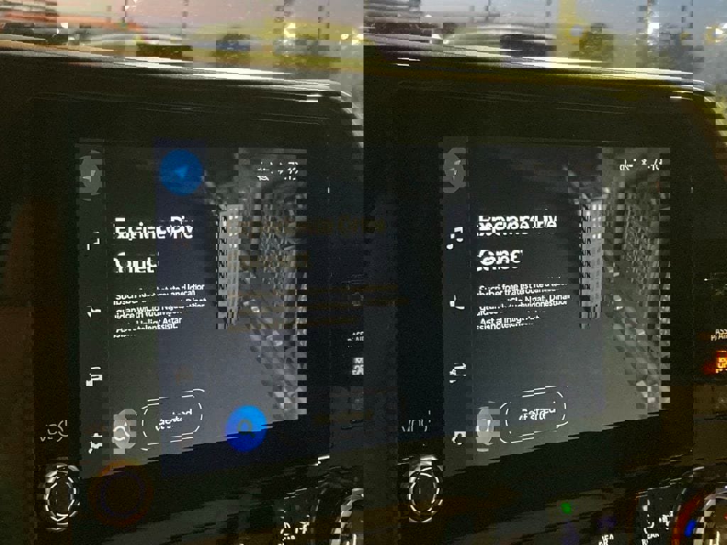 Certified 2025 Toyota Highlander XLE image 23