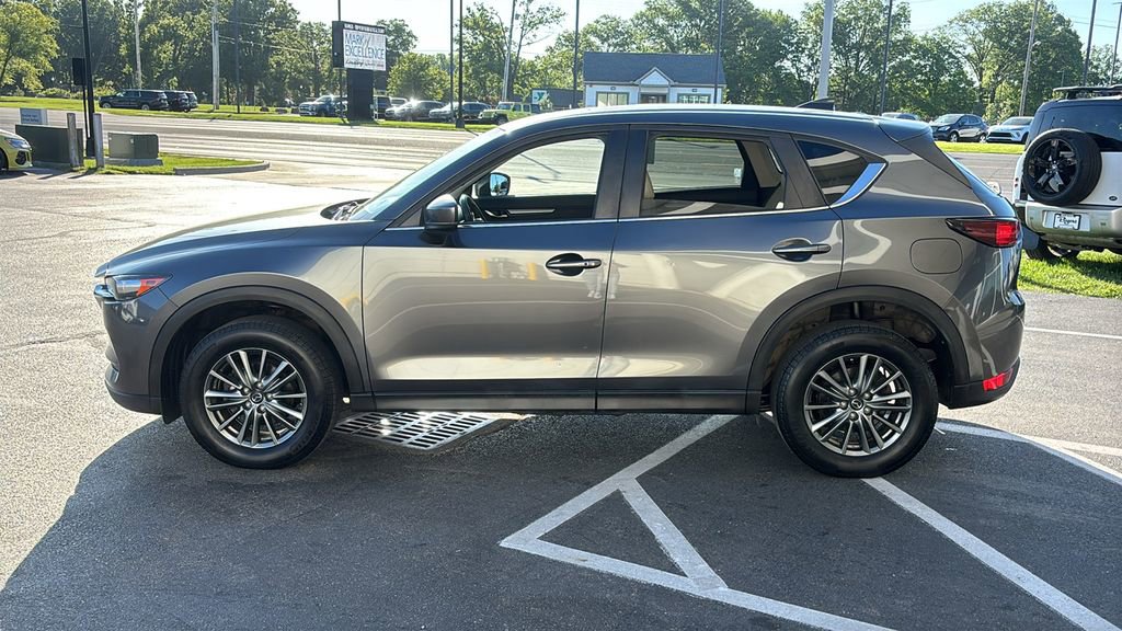 Used 2017 MAZDA CX-5 Touring AWD/4WD image 3