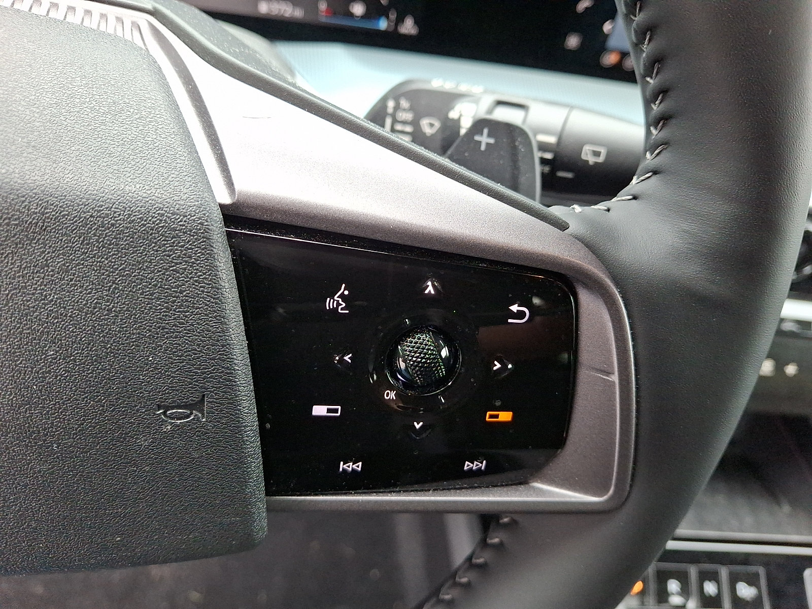Used 2025 Nissan Murano SL w/ Cargo Package AWD/4WD image 24