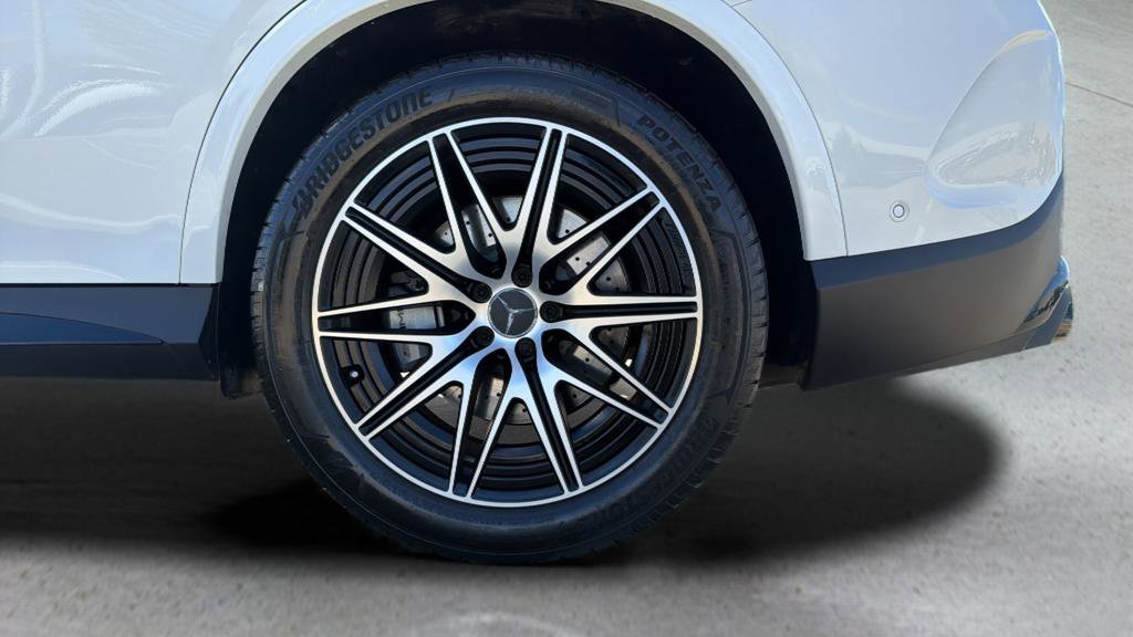 Used 2025 Mercedes-Benz GLC 43 AMG 4MATIC image 15