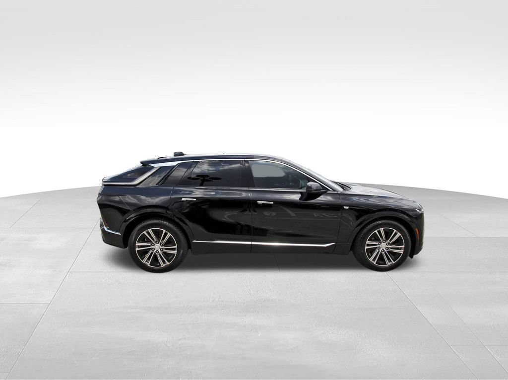 New 2027 Cadillac Lyriq Luxury RWD image 5