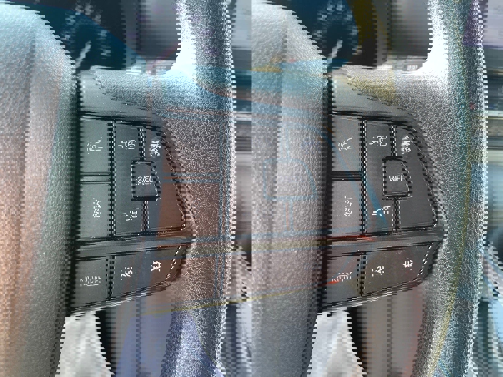 Used 2024 Toyota Sienna LE image 10