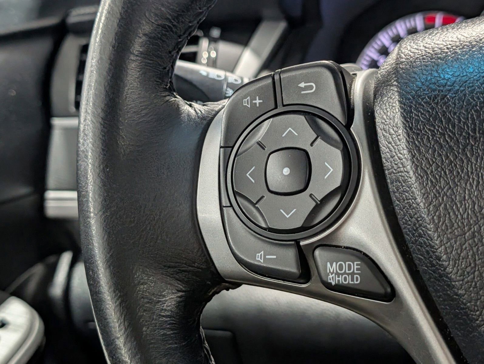 Used 2013 Toyota Camry SE image 23