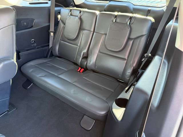 Used 2025 Ford Explorer Active w/ Active Comfort Package image 7