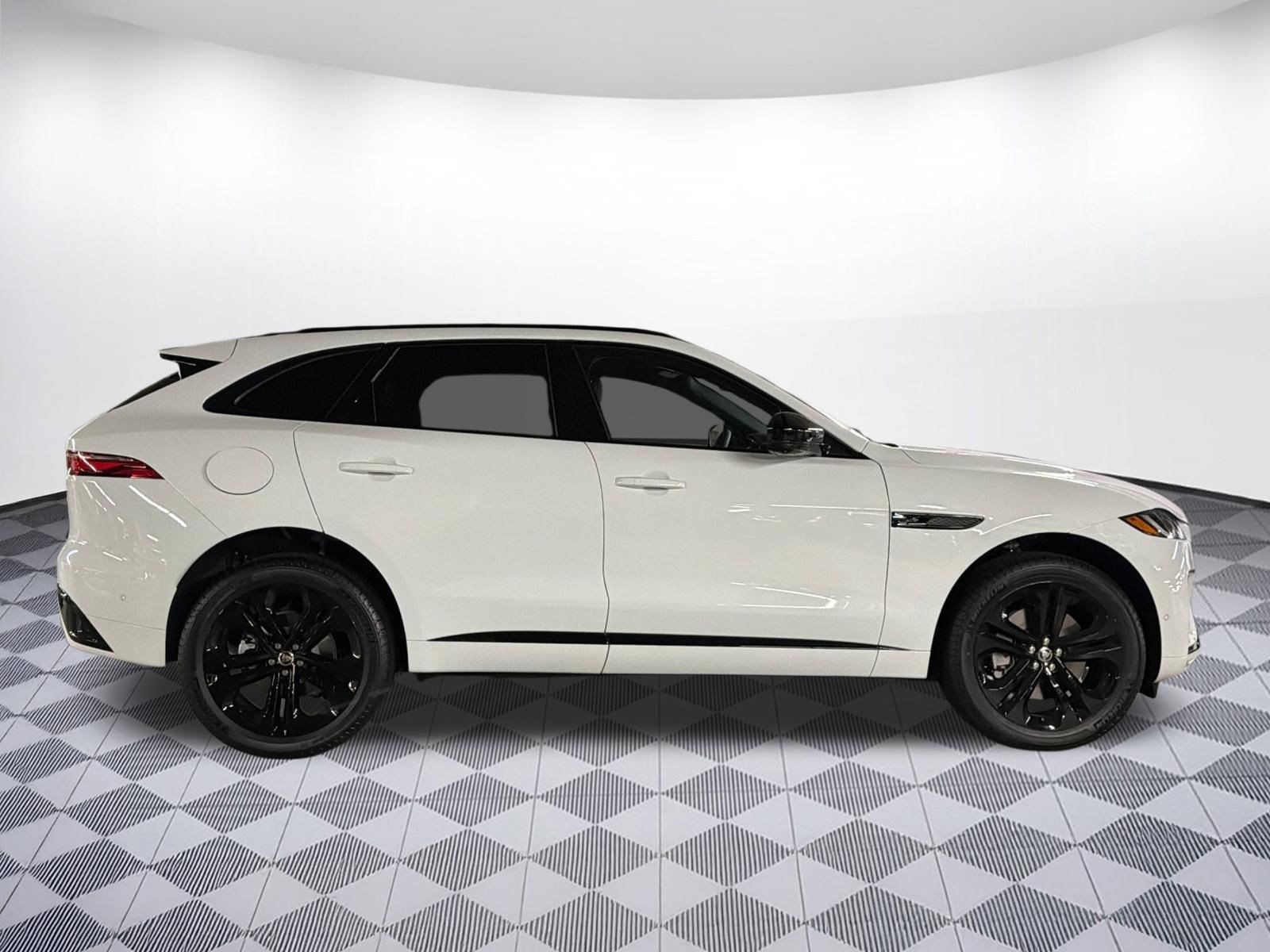 New 2026 Jaguar F-PACE R-Dynamic S AWD/4WD image 8