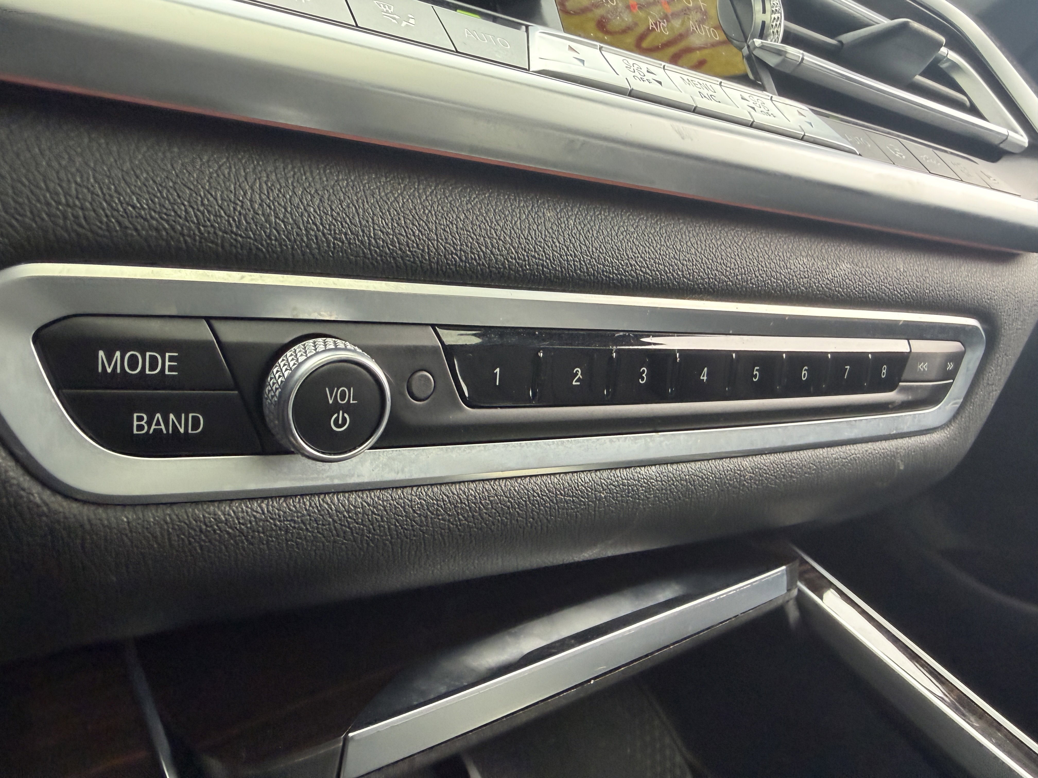 Used 2020 BMW X5 xDrive40i w/ Convenience Package image 37