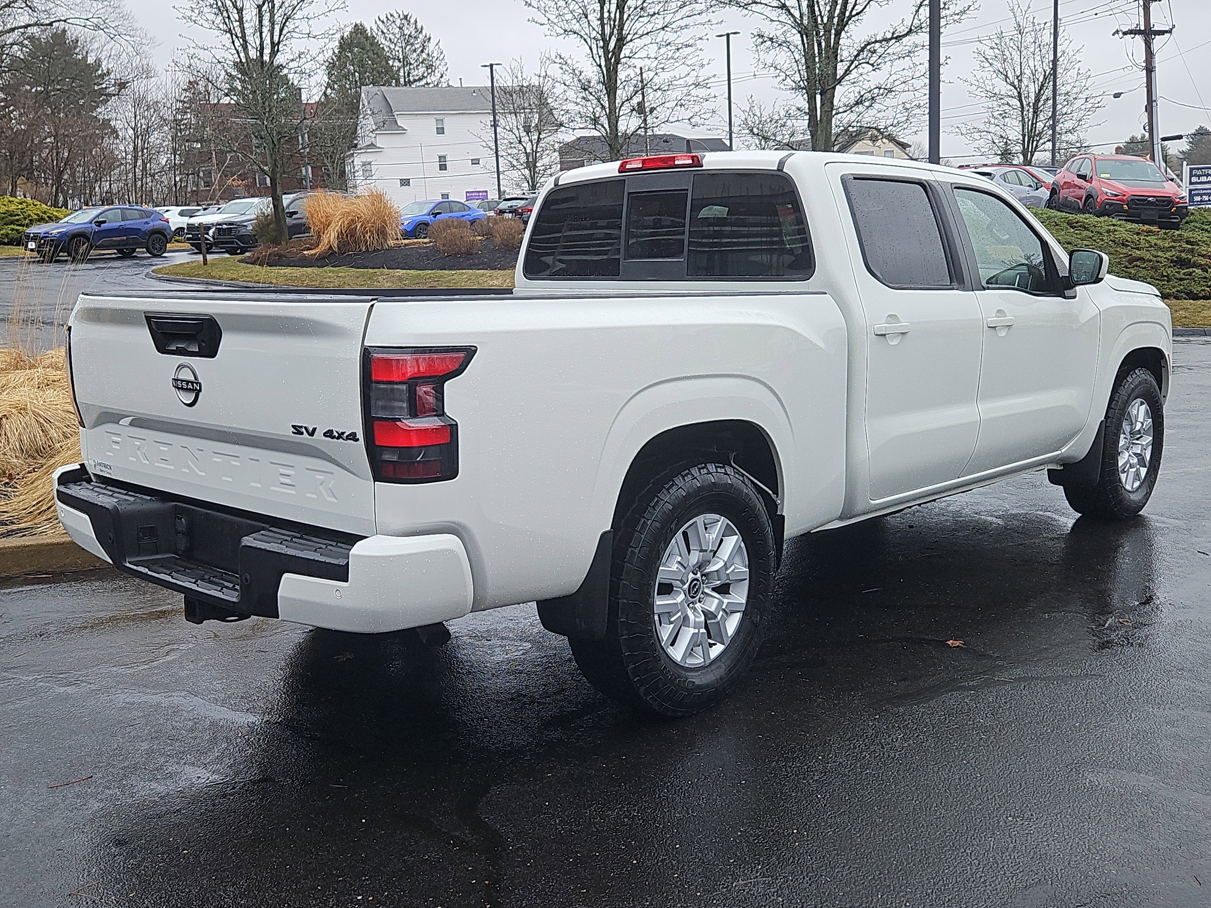 Used 2022 Nissan Frontier SV w/ Technology Package image 2