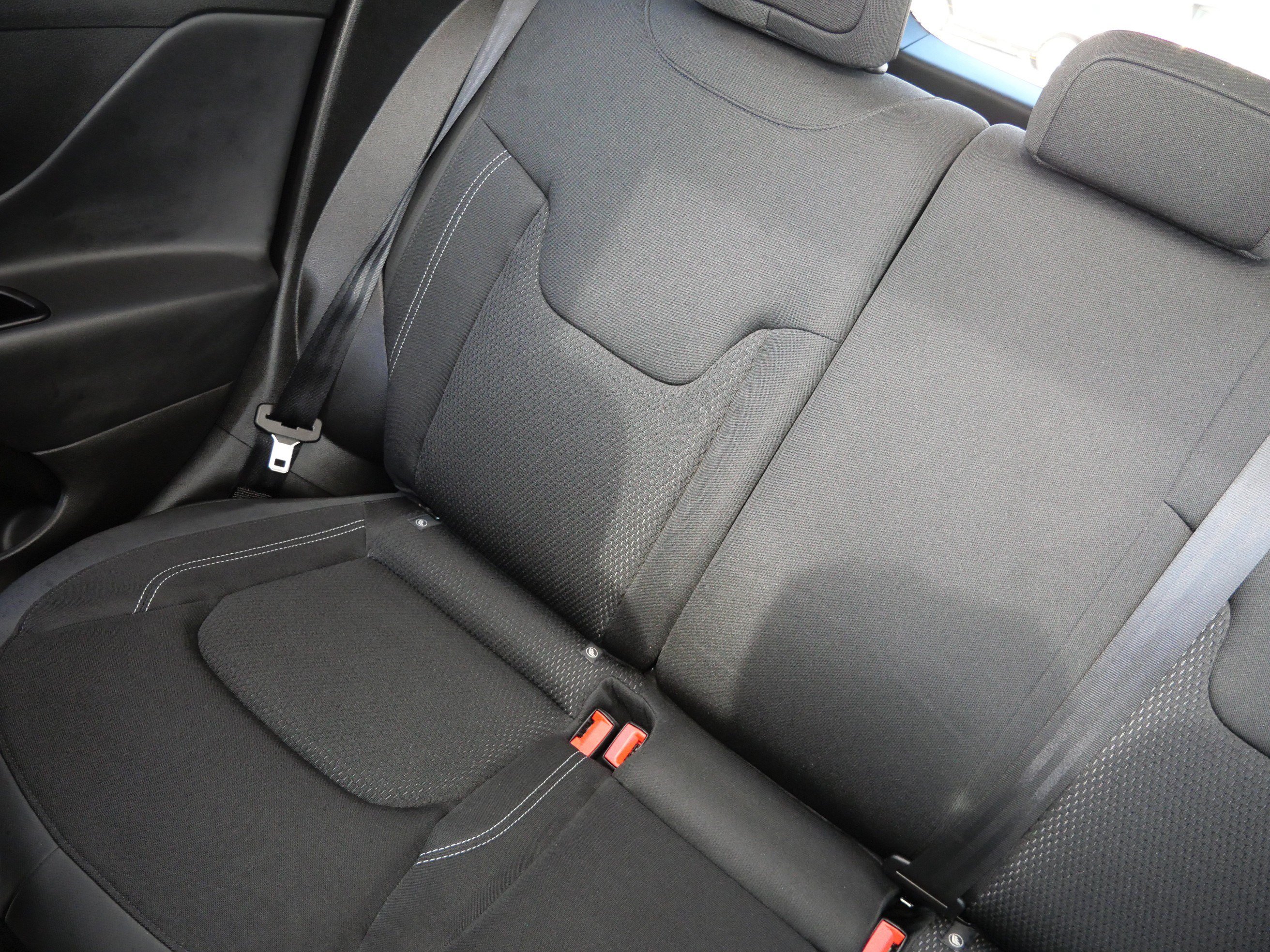 Used 2023 Jeep Renegade Latitude w/ Sun/Sound Group AWD/4WD image 12