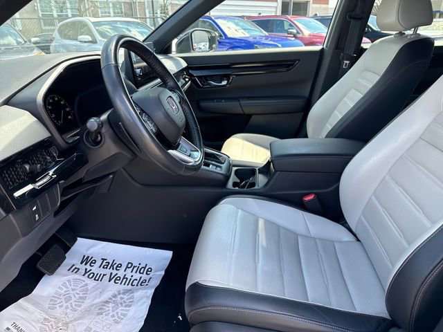 Used 2023 Honda CR-V Sport Touring image 3