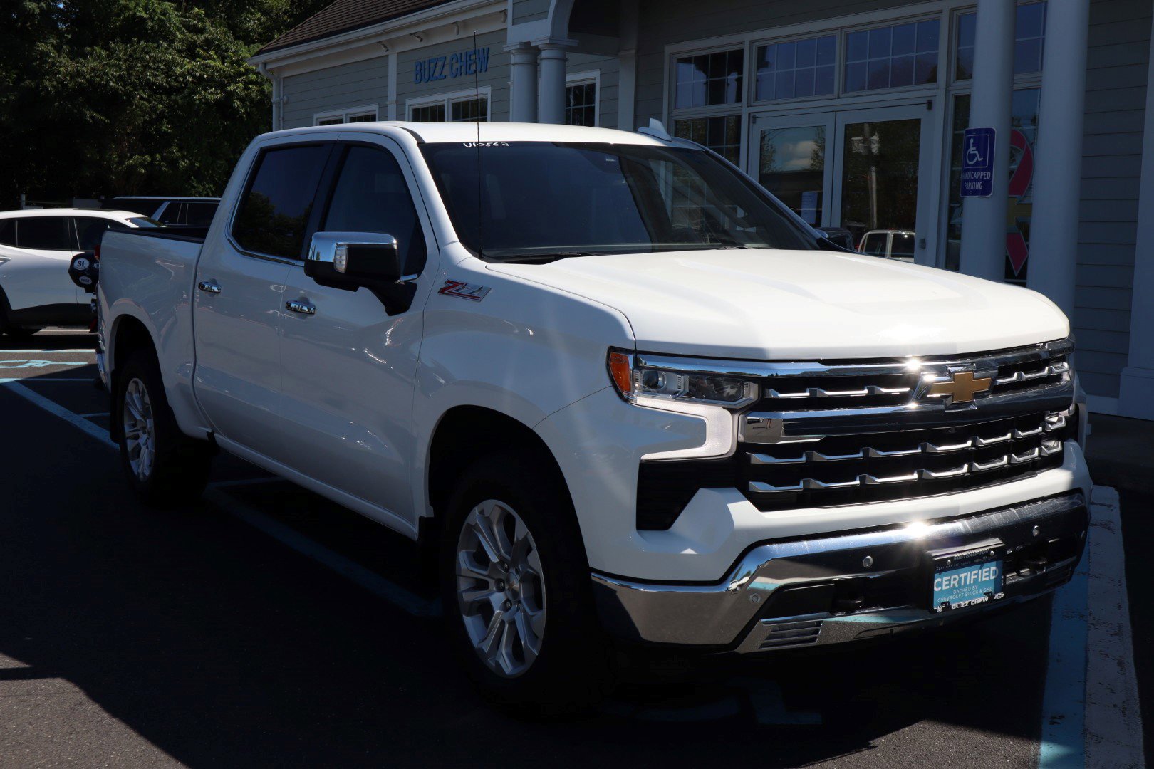 Certified 2022 Chevrolet Silverado 1500 LTZ image 1