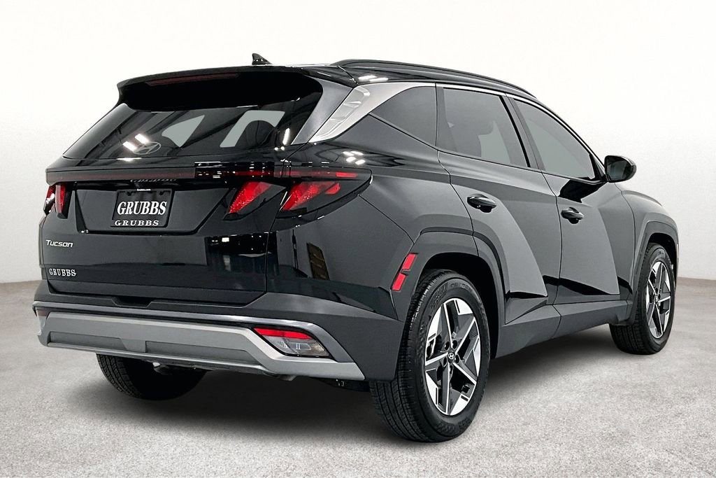 Certified 2025 Hyundai Tucson SEL image 2