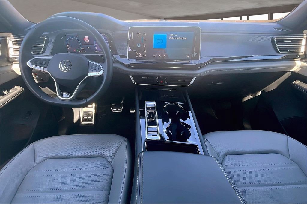 Used 2025 Volkswagen Atlas Cross Sport SEL R-Line image 15