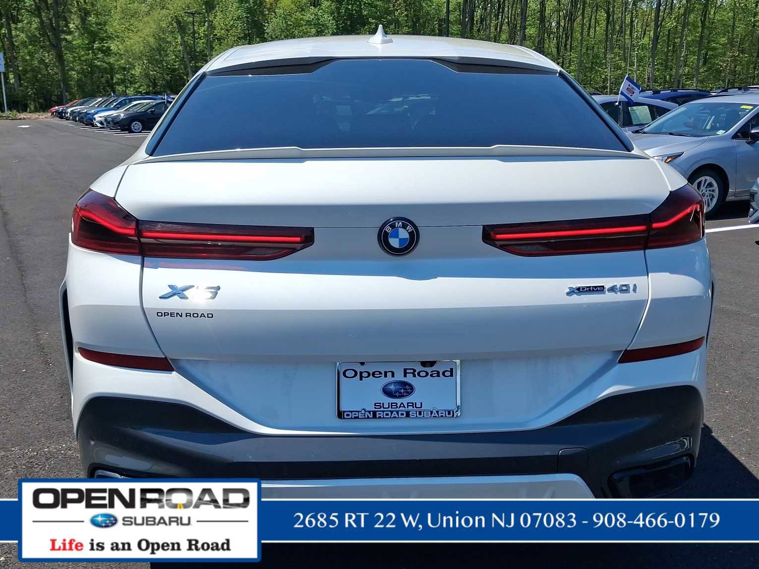 Used 2021 BMW X6 xDrive40i w/ M Sport Package AWD/4WD image 5