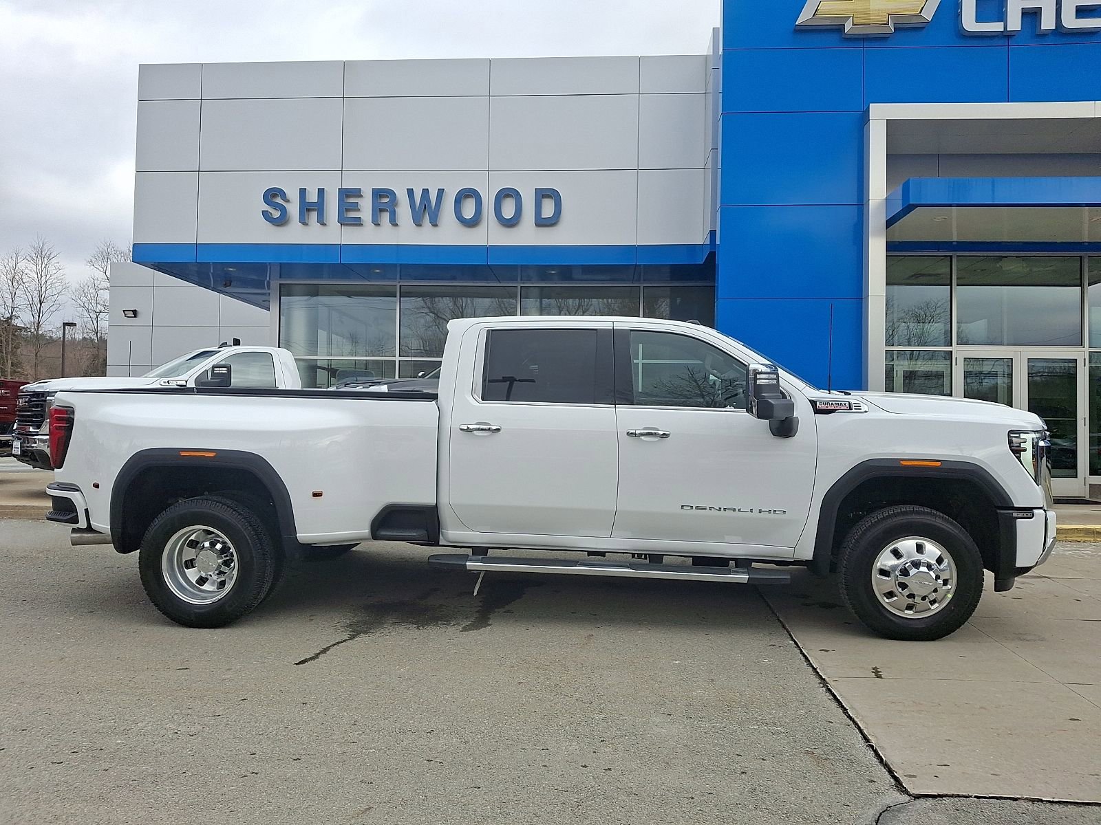 New 2026 GMC Sierra 3500 Denali w/ Denali Reserve Package image 7