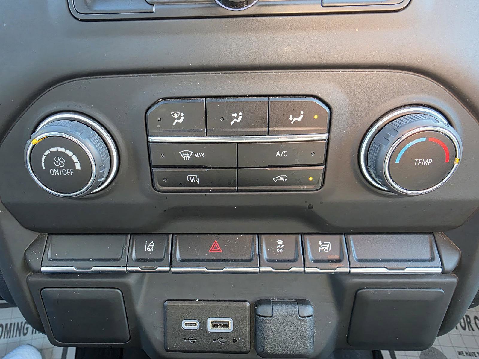 Used 2024 Chevrolet Silverado 2500 Custom image 21