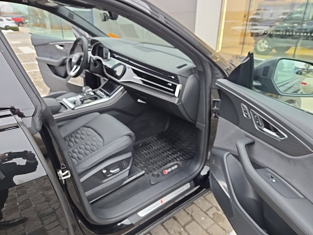 Used 2025 Audi RS Q8 performance image 19