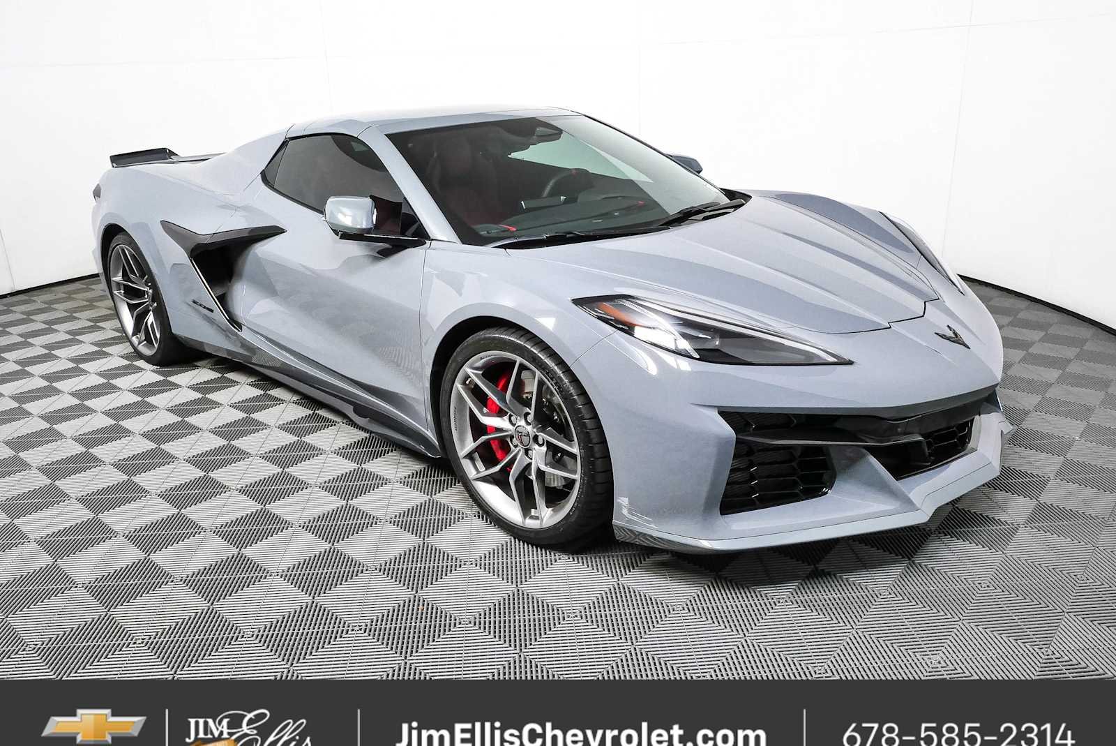 Used 2025 Chevrolet Corvette Z06 RWD video 1