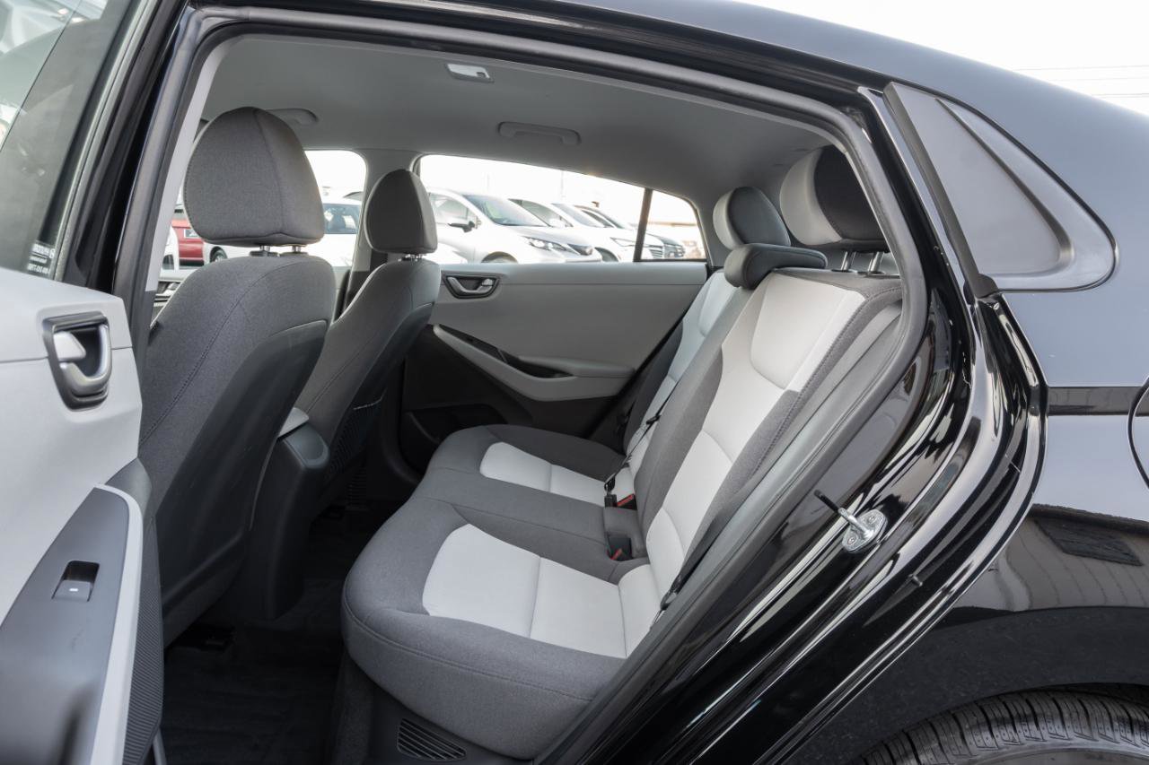 Used 2020 Hyundai Ioniq Blue FWD image 16