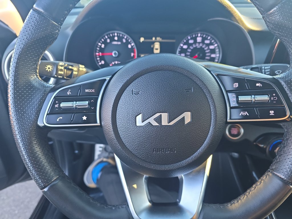 Used 2024 Kia Forte GT-Line FWD image 13