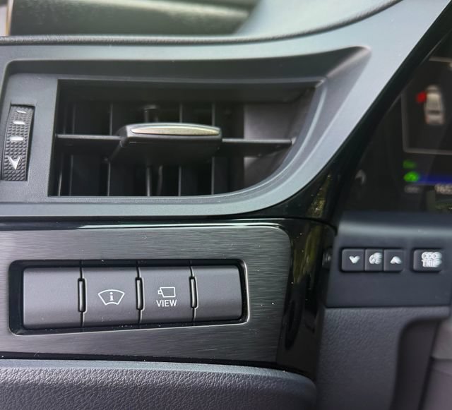 Certified 2025 Lexus ES 300h Ultra Luxury w/ Accessory Package (Z1) FWD image 16