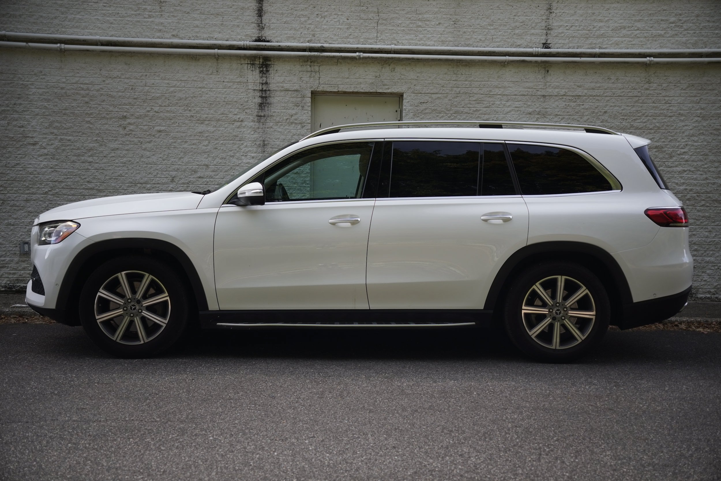 Used 2021 Mercedes-Benz GLS 450 4MATIC image 4