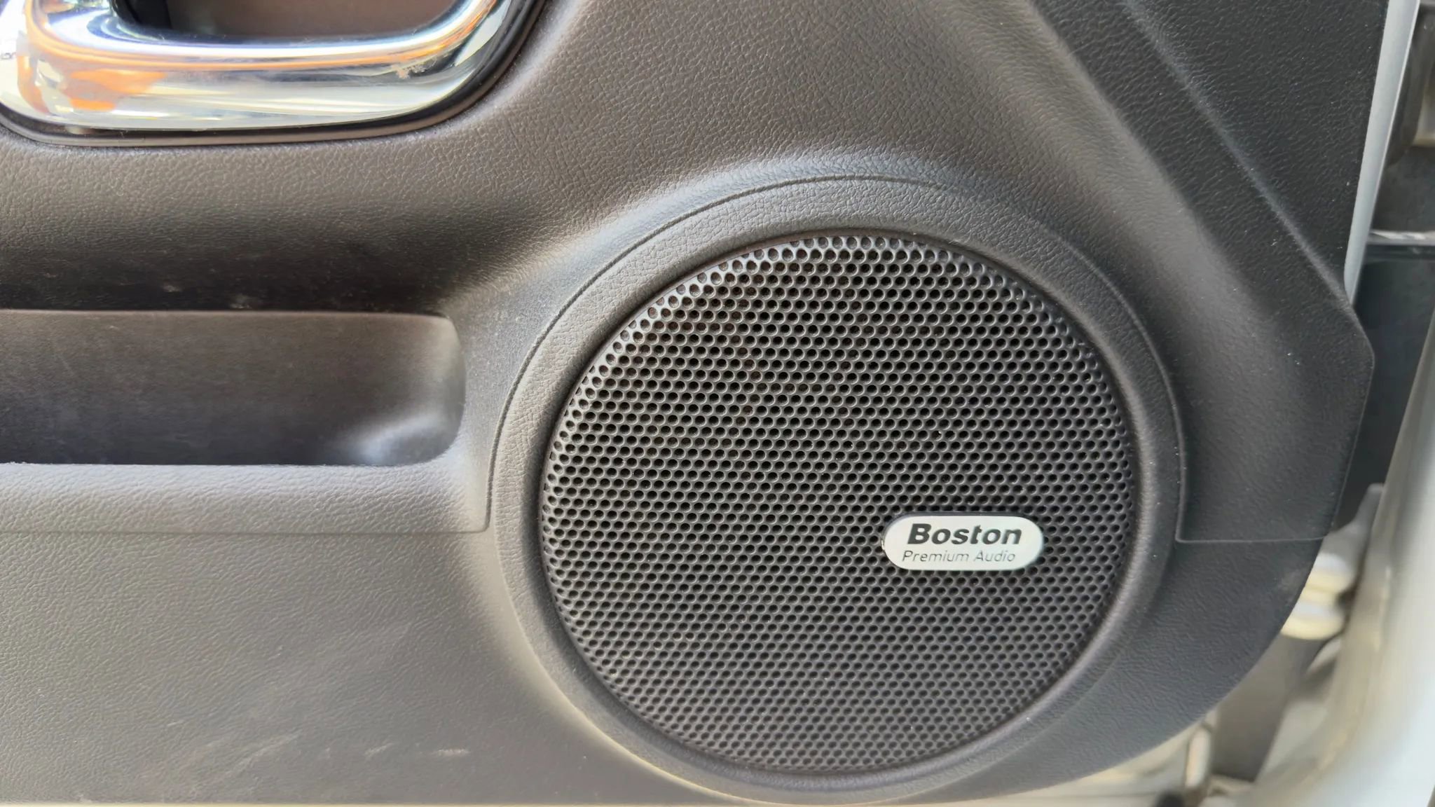 Used 2012 Chevrolet Camaro LT image 29