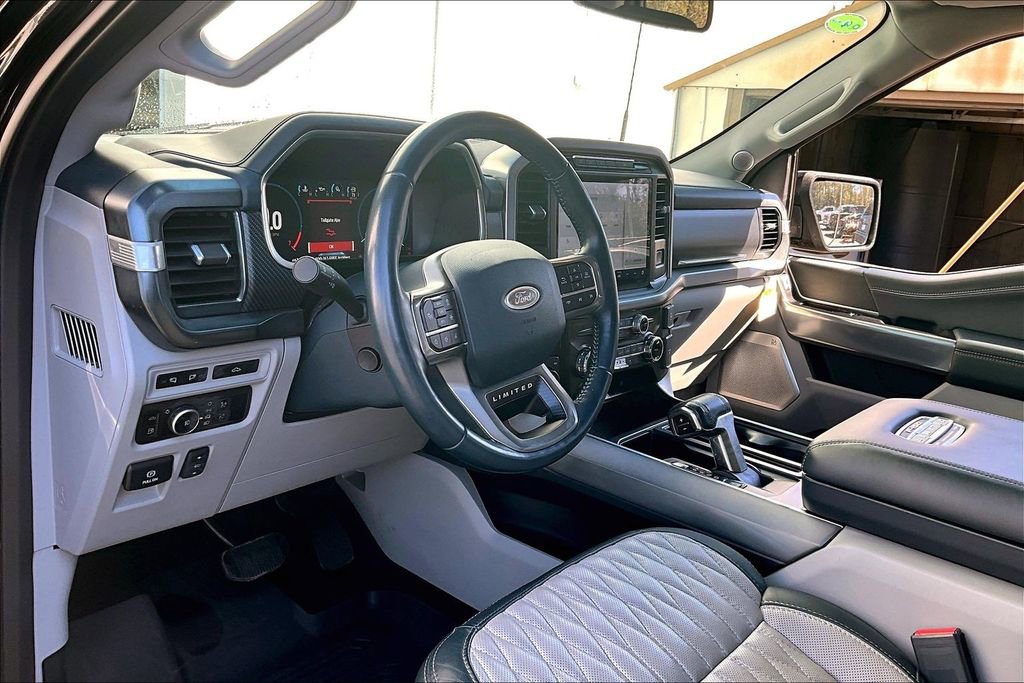 Used 2023 Ford F150 Limited image 16