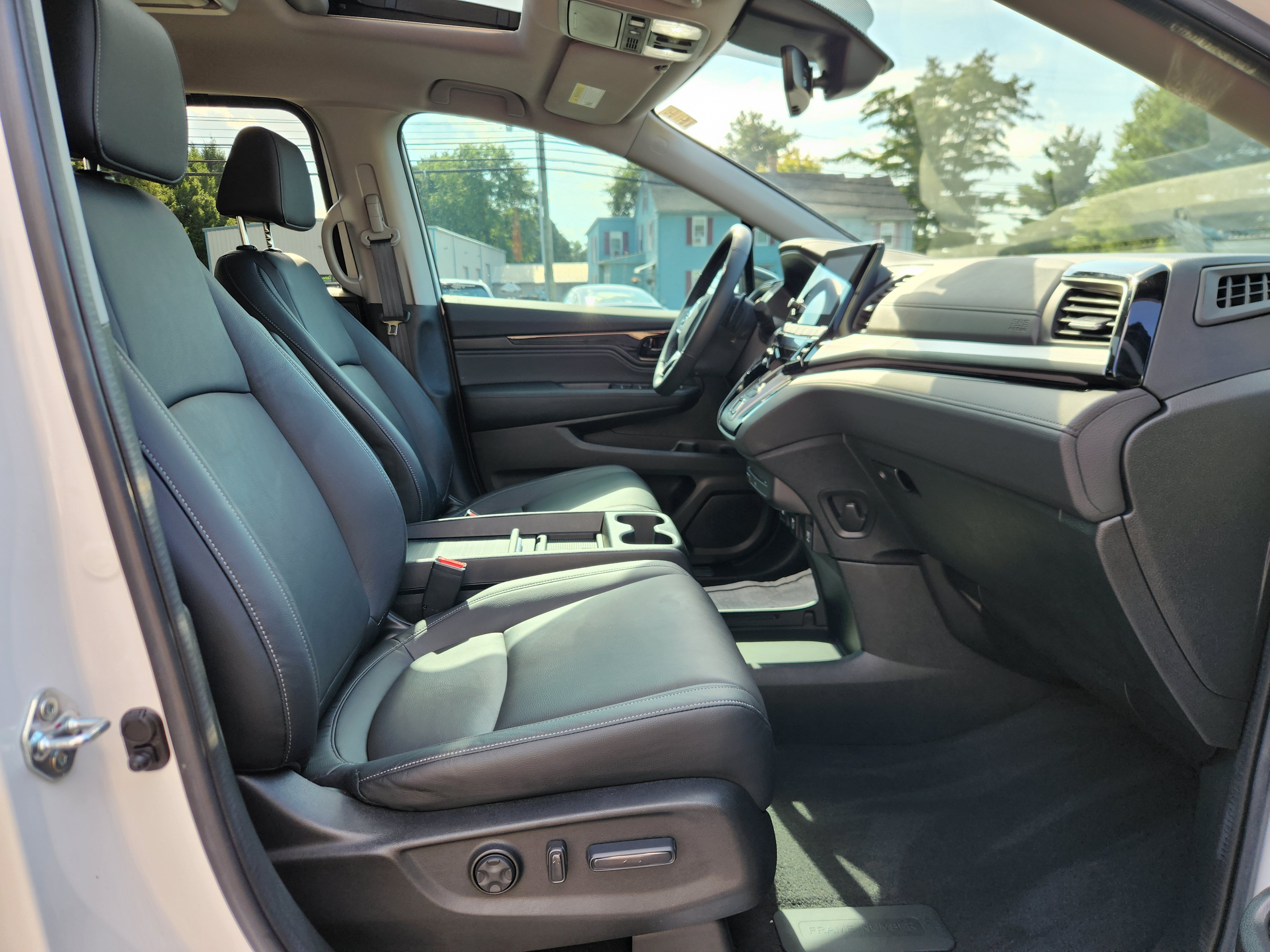 Used 2024 Honda Odyssey Touring image 33