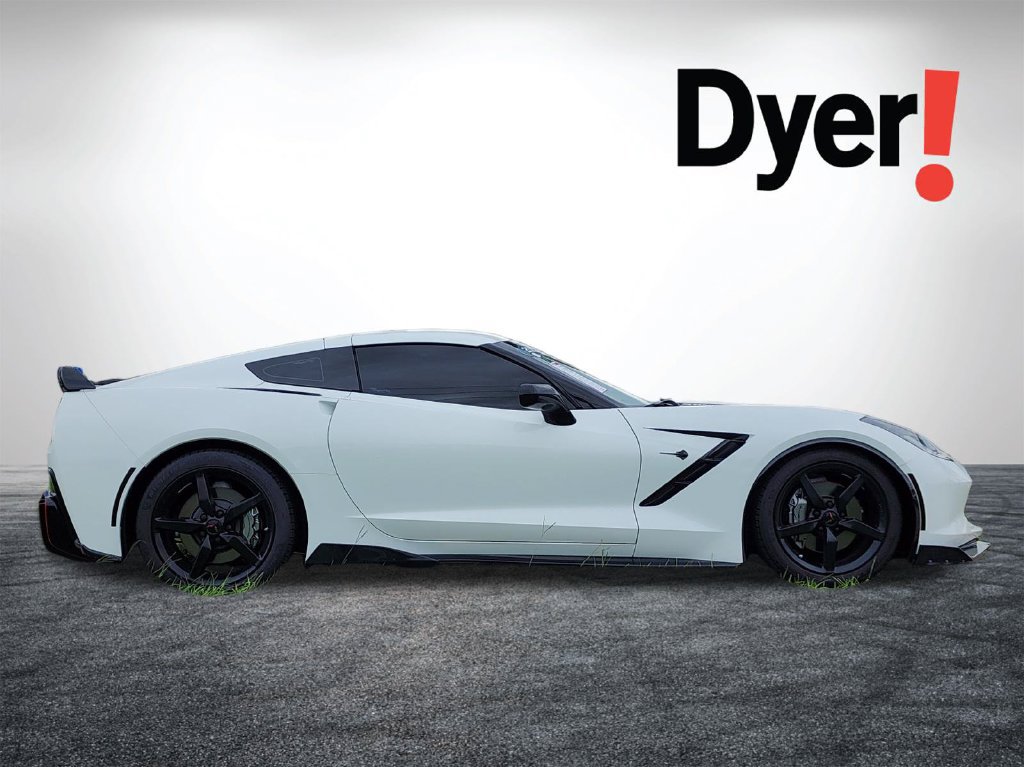 Used 2015 Chevrolet Corvette Stingray Coupe RWD image 3