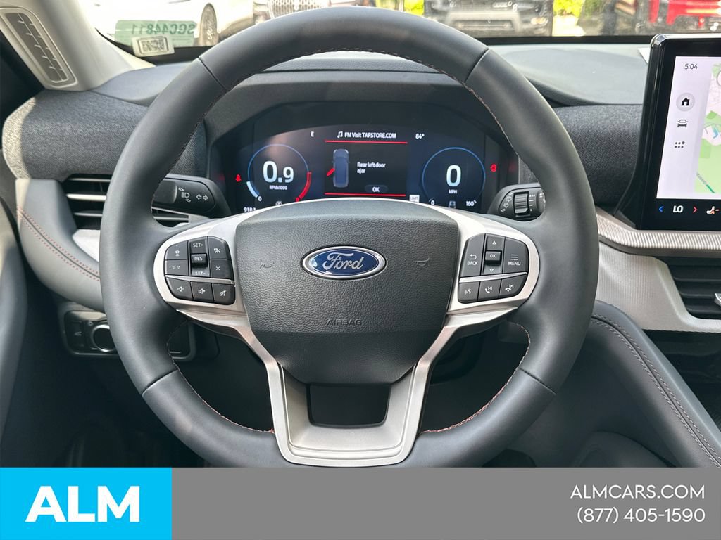 Used 2025 Ford Explorer Active AWD/4WD image 27