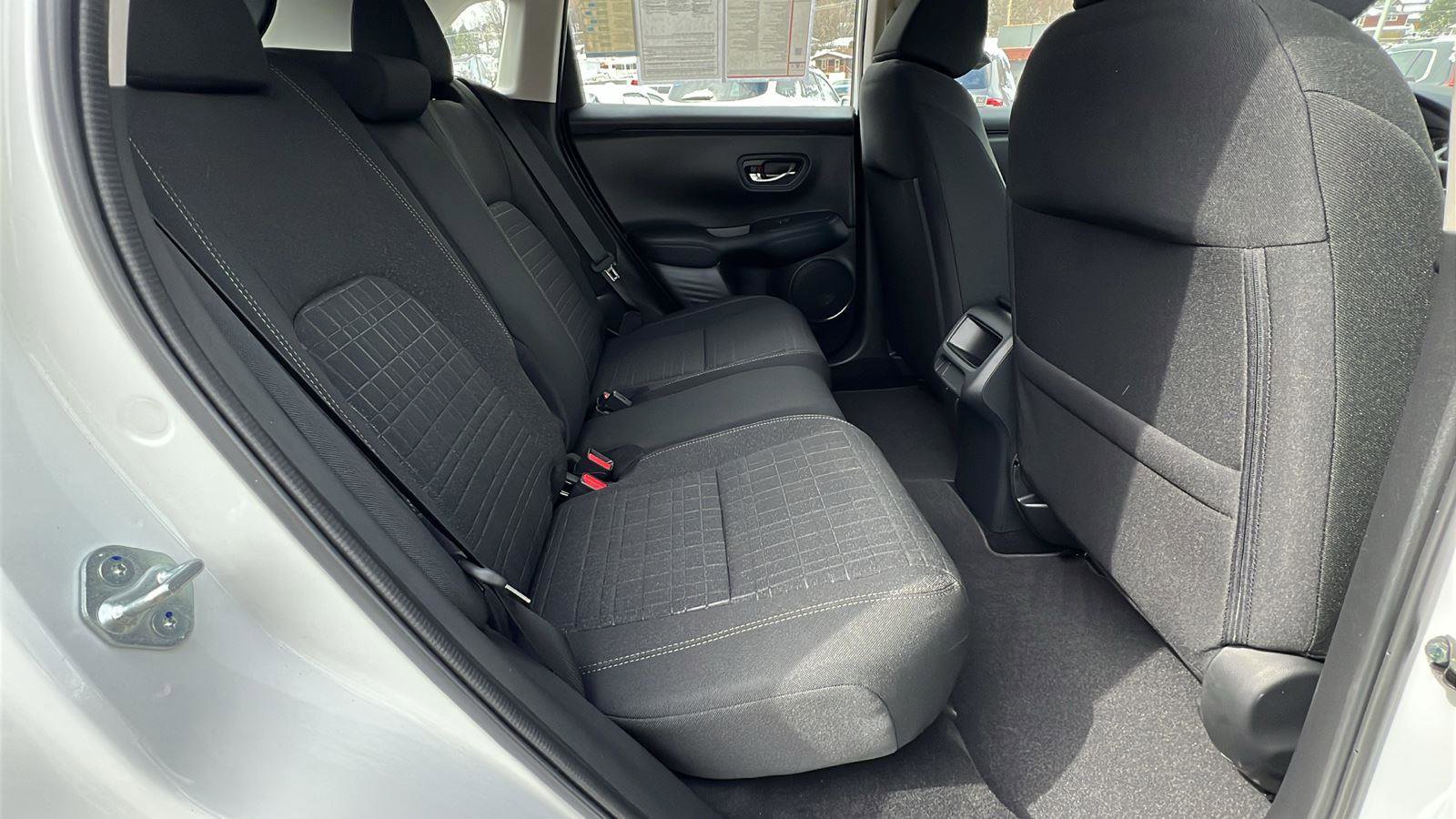 Certified 2025 Honda HR-V LX image 15