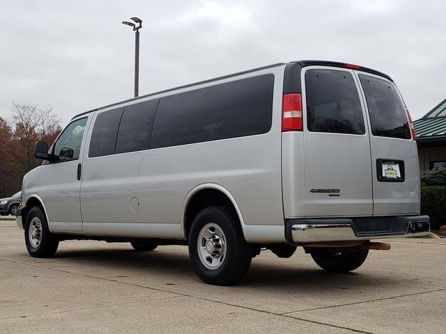 Used 2016 Chevrolet Express 3500 LT w/ LT Preferred Equipment Group image 3
