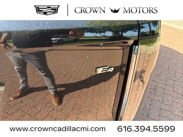 New 2027 Cadillac Vistiq Sport w/ LPO, Floor Liner Package AWD/4WD image 13
