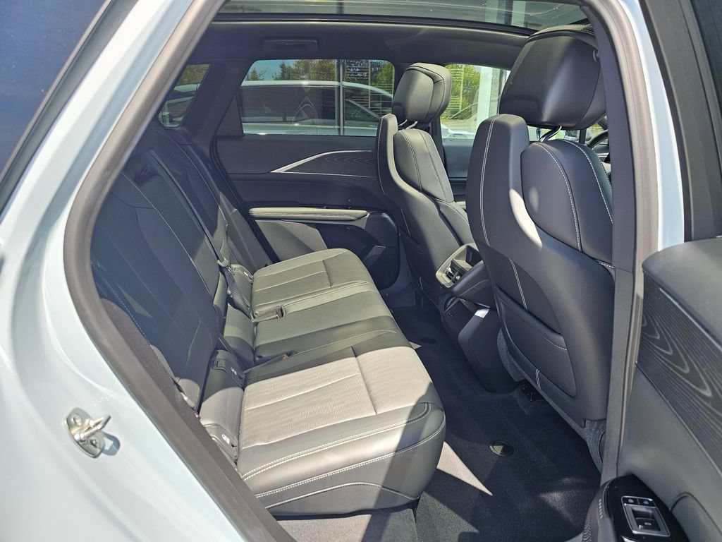 Certified 2024 Cadillac Lyriq Sport AWD/4WD image 12
