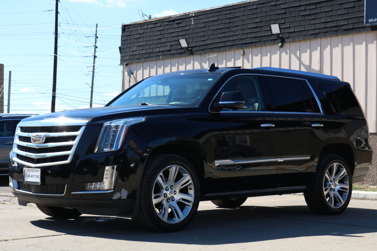 Used 2017 Cadillac Escalade Premium Luxury image 14