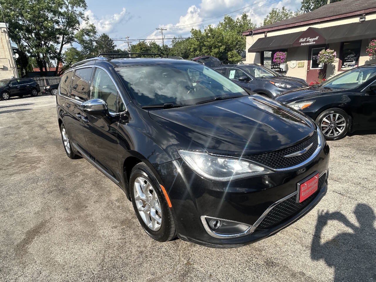 Used 2019 Chrysler Pacifica Limited FWD image 15