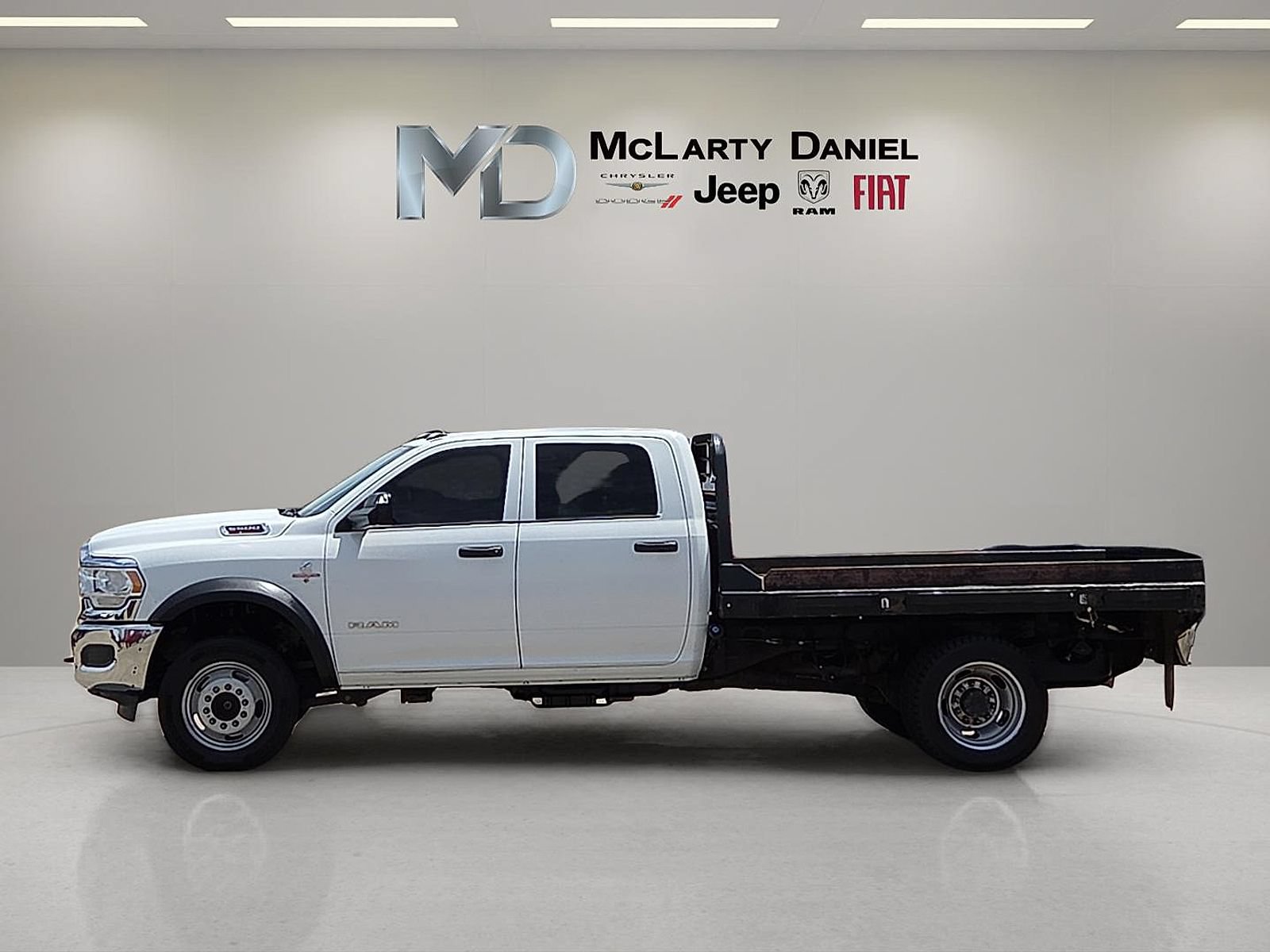 Used 2022 RAM 5500 Tradesman w/ Chrome Appearance Group AWD/4WD video 3