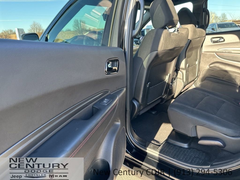 Used 2025 Dodge Durango GT image 11