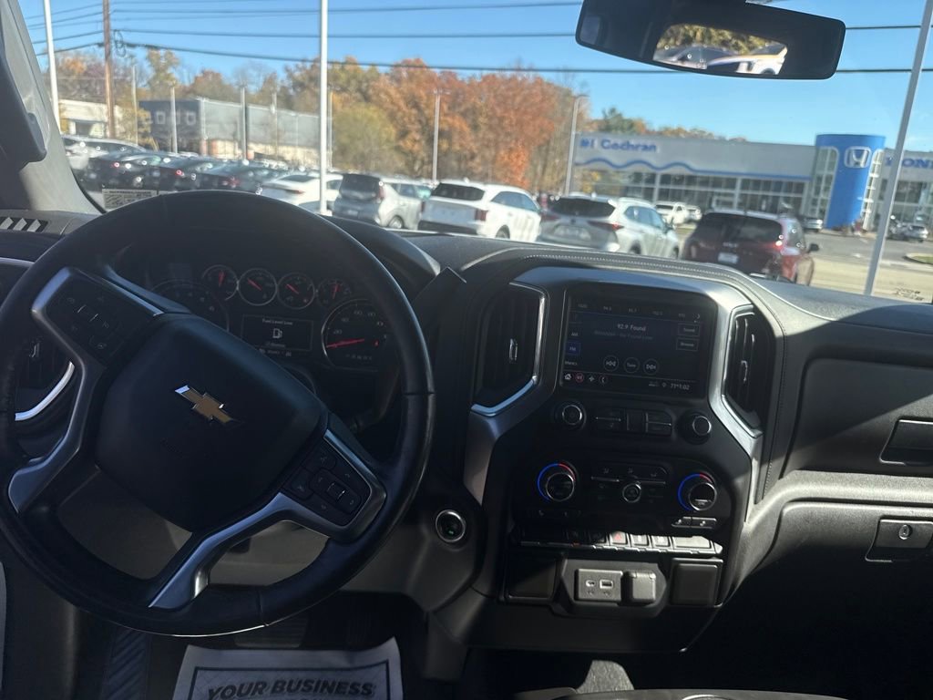 Used 2020 Chevrolet Silverado 1500 LT w/ All-Star Edition image 22