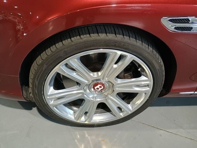 Used 2017 Bentley Continental GT image 31